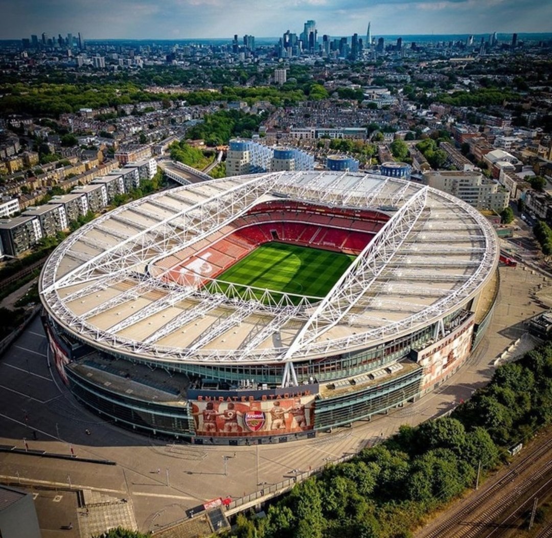ehsanbk20's tweet photo. محبوبم اگه قبول نکنه ماه عسلو بریم اینجا ، چی؟! ☹️
#ArsenalStadium https://t.co/vOTbvUWsc5