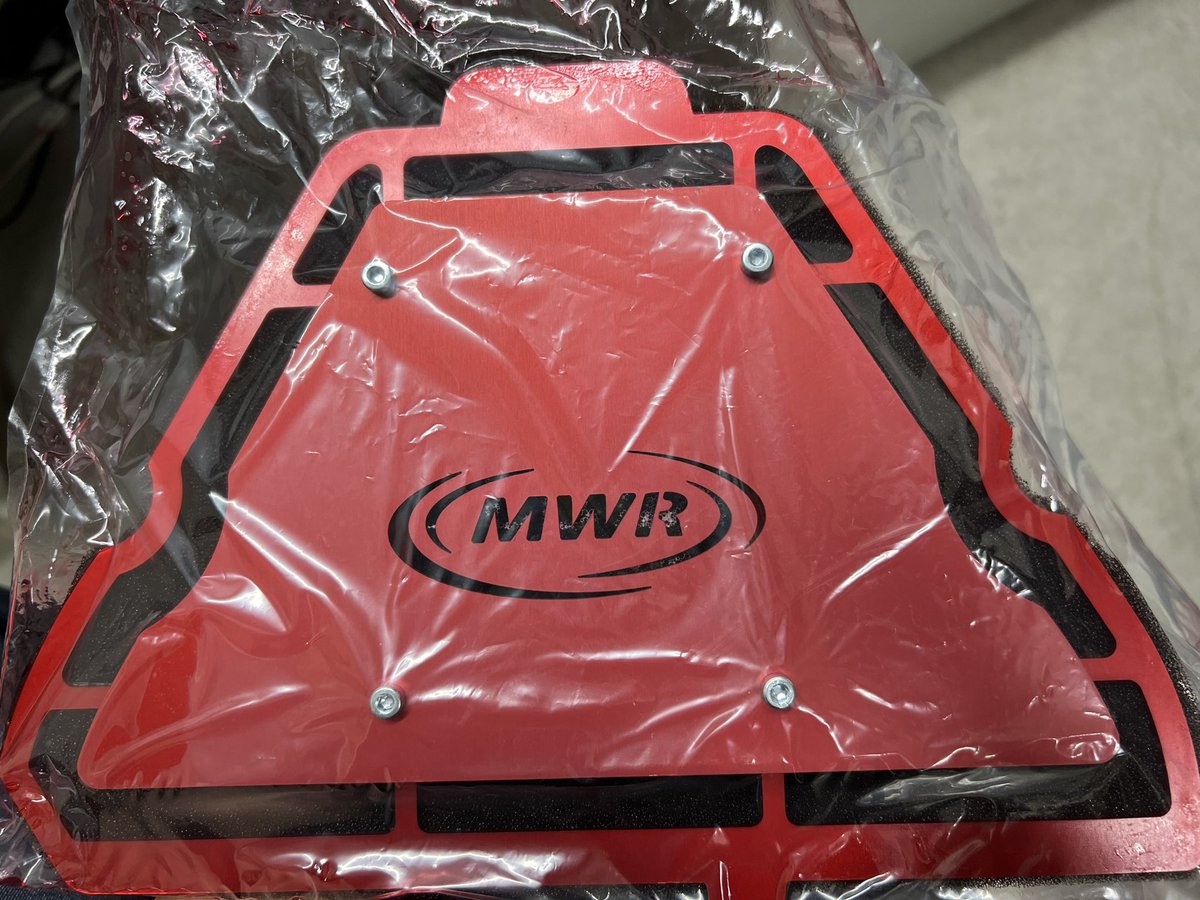 JAMPSD_STAFF's tweet photo. WSBK好きの方ならご存じ‼️
MWRエアフィルター！！
多くのチームが使用しているので世界の様々なレースシーンで目にします！
あのジョナサンレイ選手の車両にも装着されていますよ！
とても高性能でパフォーマンス重視のエアフィルターです！！
#MWR #KAWASAKI #WSBK 
https://t.co/KKyTv50Jzs https://t.co/keCUaOGEao