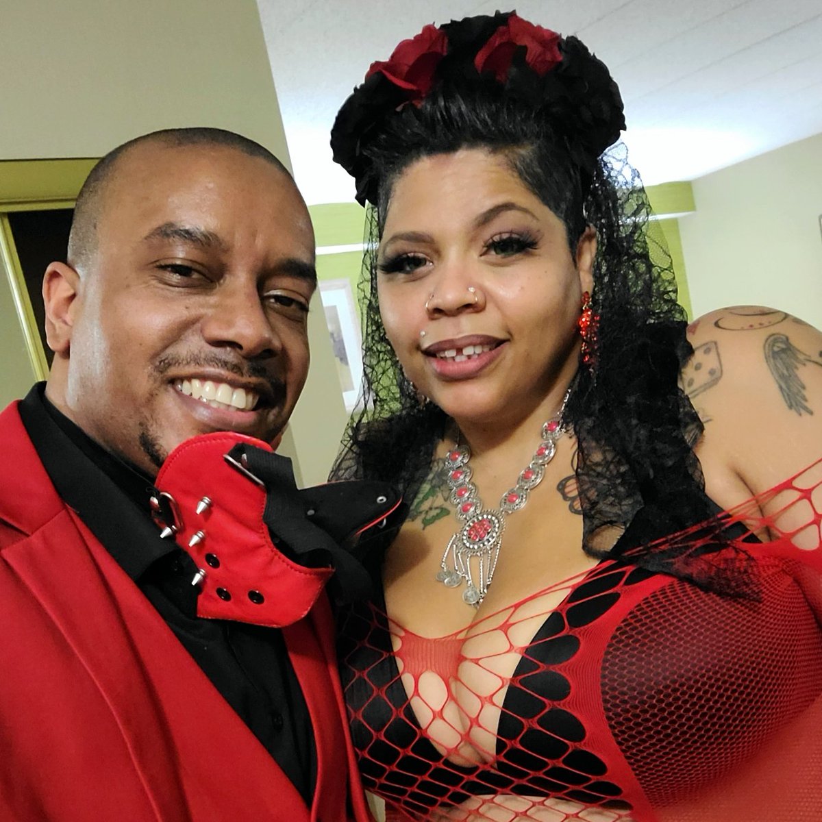 hammerhead_t's tweet photo. I love the Halloween theme. I love costumes, and sexy shit, and with good people, good energy just flows right in. 😍🥰😈🥳 we had fun, together. Great memory, great road trip! https://t.co/3ZDRWIXDhm