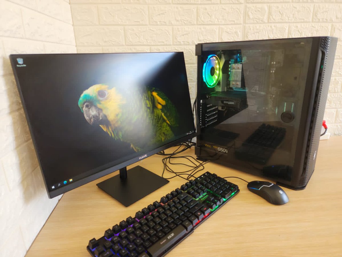 FalconElectron4's tweet photo. 🦅Gaming Gigbyte intel Core i7 7th Gen🦅
~Intel ® Core ™ i7-7700 Cpu  @3.60Ghz
~Beast Gaming Cpu desktop AM
~7th Generation 12 Threads
~4 cores 8 Logical Processors 
~Cpu@ 3.60GHZ x 64 bit operating system 
~650Wt power supply Antec Cv650
~16GB Ram DDR4 fast memory https://t.co/caZWWRkQaR