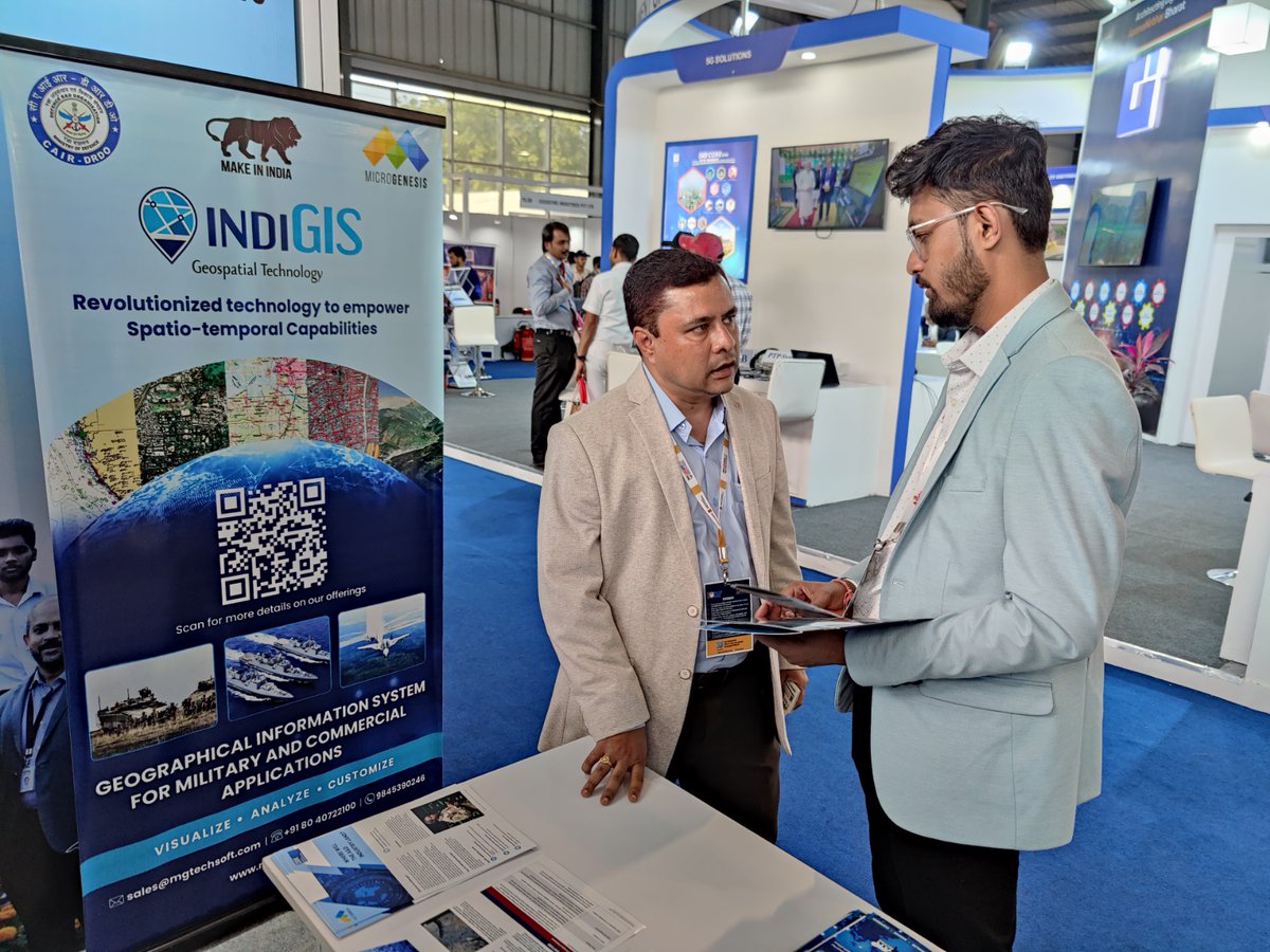 Mgtechsoft's tweet photo. Mr. Jayant Biradar from Azista, met our #MicroGenesis team at #DefExpo2022

#DefenceExpo #PathToPride #IndiGIS #MGenatDefExpo2022 #MakeInIndia #IndiGISTechnology https://t.co/eWS09RMpjd