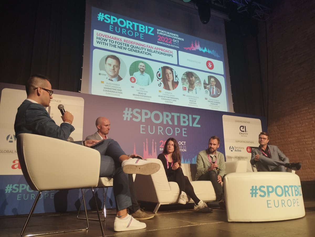 💬 "Being authentic, unique, inspiring and passionate are pillars for engaging fans" said in the panel moderated by our online director, <a href="/DordaLukas/">Lukas Dorda</a> with:

<a href="/AlexGun10/">Alex Ferrer K.</a> - <a href="/EuroLeague/">EuroLeague</a>
Soraya Castellanos - <a href="/TikTok_ES/">TikTok España</a>
Andrés Galicia - <a href="/Bundesliga_DE/">BUNDESLIGA</a>
<a href="/luketnicholson/">Luke Nicholson</a> - <a href="/DragonRougeUK/">Dragon Rouge</a>
