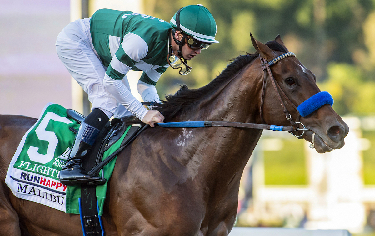 GLOBAL HORSES RANKINGS

**Flightline new world #1**

1⃣🇺🇸 Flightline ⬆️
2⃣🇬🇧 Baaeed ⬇️ (-147pts)
3⃣🇮🇪 Kyprios
4⃣🇺🇸 Life Is Good
5⃣🇬🇧 Alpinista ⬆️
6⃣🇦🇺 Nature Strip ⬇️
7⃣🇺🇸 Epicenter
8⃣🇺🇸 Jack Christopher
9⃣🇺🇸 Jackie’s Warrior ⬆️
🔟🇦🇺 Anamoe ⬇️

Full Table: bit.ly/35hAv6C