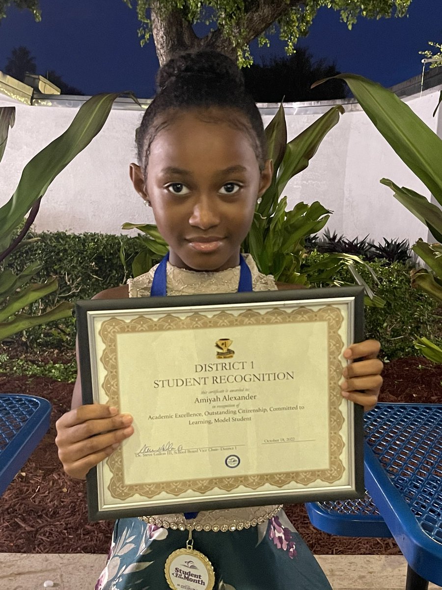 CrestviewES's tweet photo. Congratulations to our District I October Student of the Month, Amiyah Alexander (2nd Grade). Continue to strive to be great. #AskAboutUs #SynchronizingSuccess @docstevegallon @MDCPSNorth @MHardwickCES @BRMandrell https://t.co/wOxvdr1slA