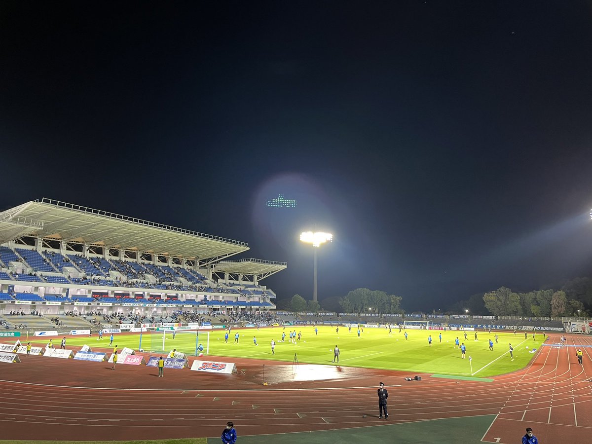 __vfk's tweet photo. 今日スタメンの選手達には最後に達磨さんを驚かせてほしい！
ラストアウェイ勝って帰るぞ！
#vfk https://t.co/03aLVpw04E