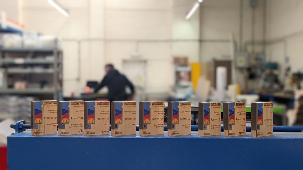 Congratulations to all the winners, runners up &amp; nominees at <a href="/MakeUK_/">Make UK</a> #mfgdinner last night celebrating the best #manufacturing businesses in Midlands &amp; East. Look forward to seeing our <a href="/VikingSigns/">Viking Signs</a> trophies in these &amp; many other great #ukmfg companies...