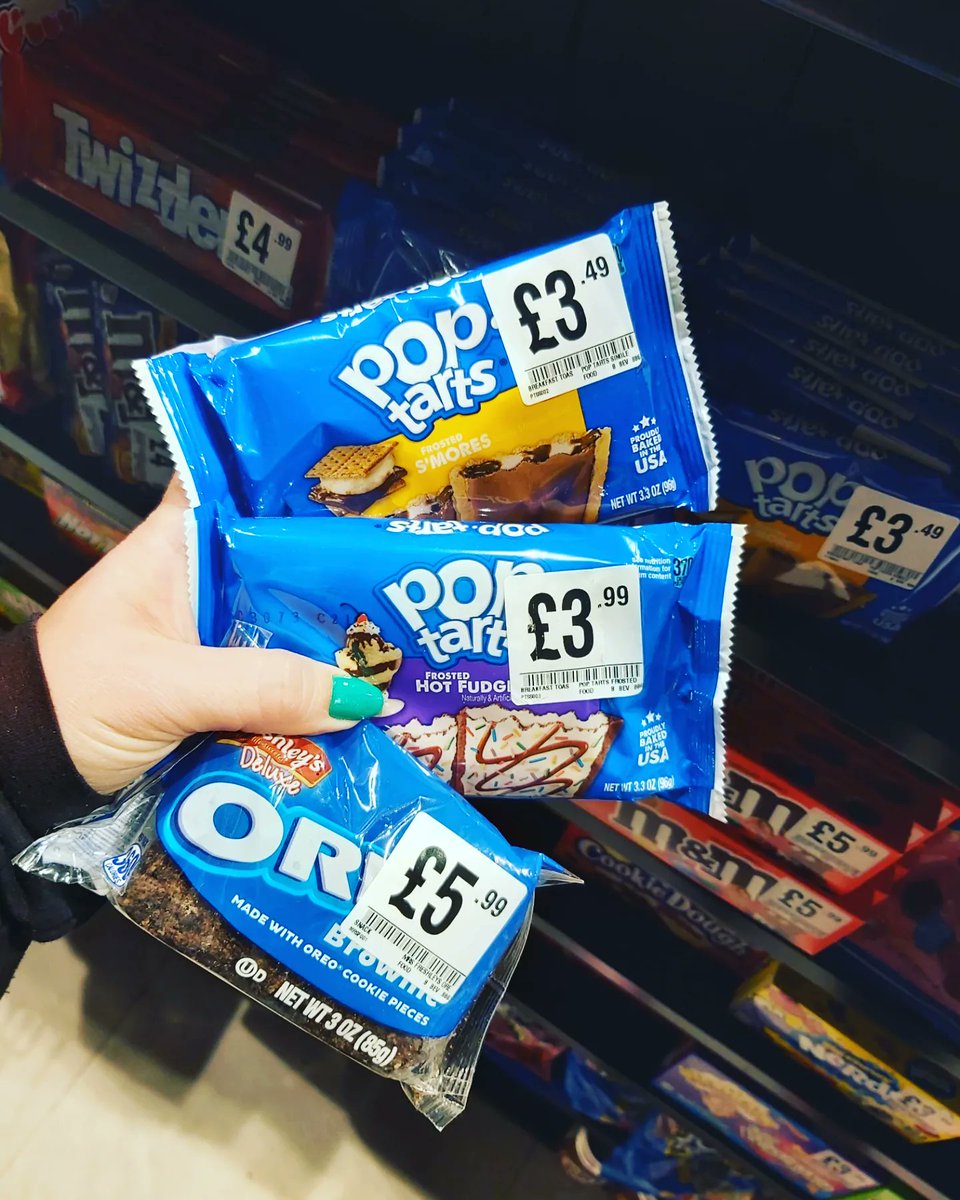 hmvIpswich's tweet photo. We've had some new additions to our American sweets, including #PopRocks #LaffyTaffy #Butterfinger &amp; #PopTarts to name a few
#AmericanSweets 
#sweets 
#HighStreet 
#shopping https://t.co/FeSmdrgYI8