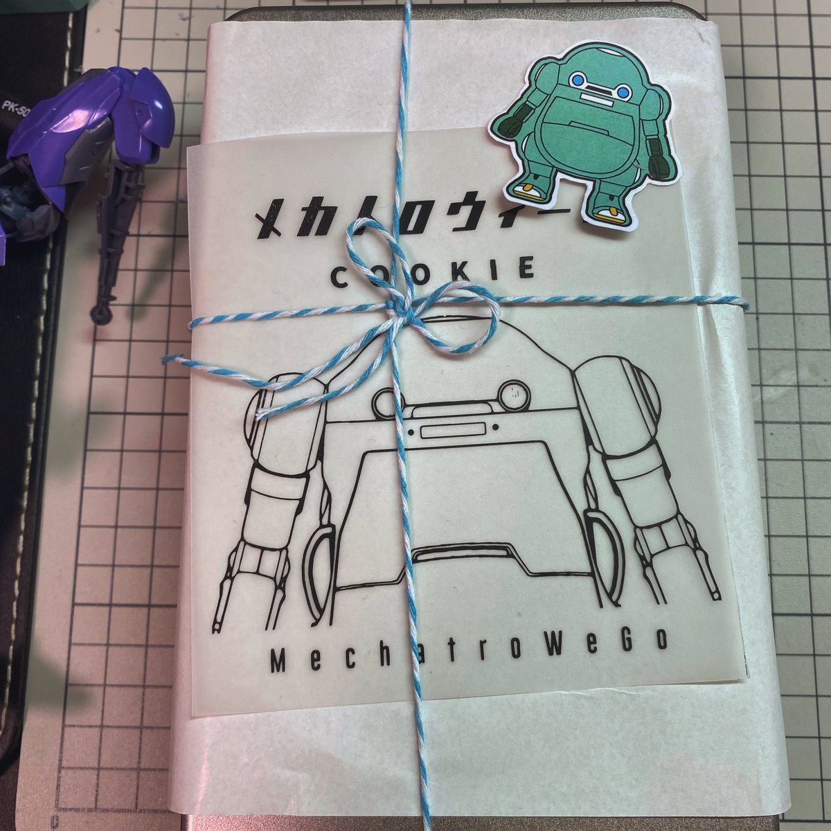 Danny2fish's tweet photo. 感謝mechatrowego小團伙的手功餅乾🍪！在這個冷門的wego世界有個火燒的熱情！好吃到不管熱量直接完嗑！

#MechatroWeGo #wego #hasegawa #plasticmodel #chubu #メカトロウィーゴ #evangelion #eva #plamo #plamodel #新世紀エヴァンゲリオン #エヴァンゲリオン #新世紀福音戰士 #初號機 #初号機 https://t.co/rA5NWYxWlW
