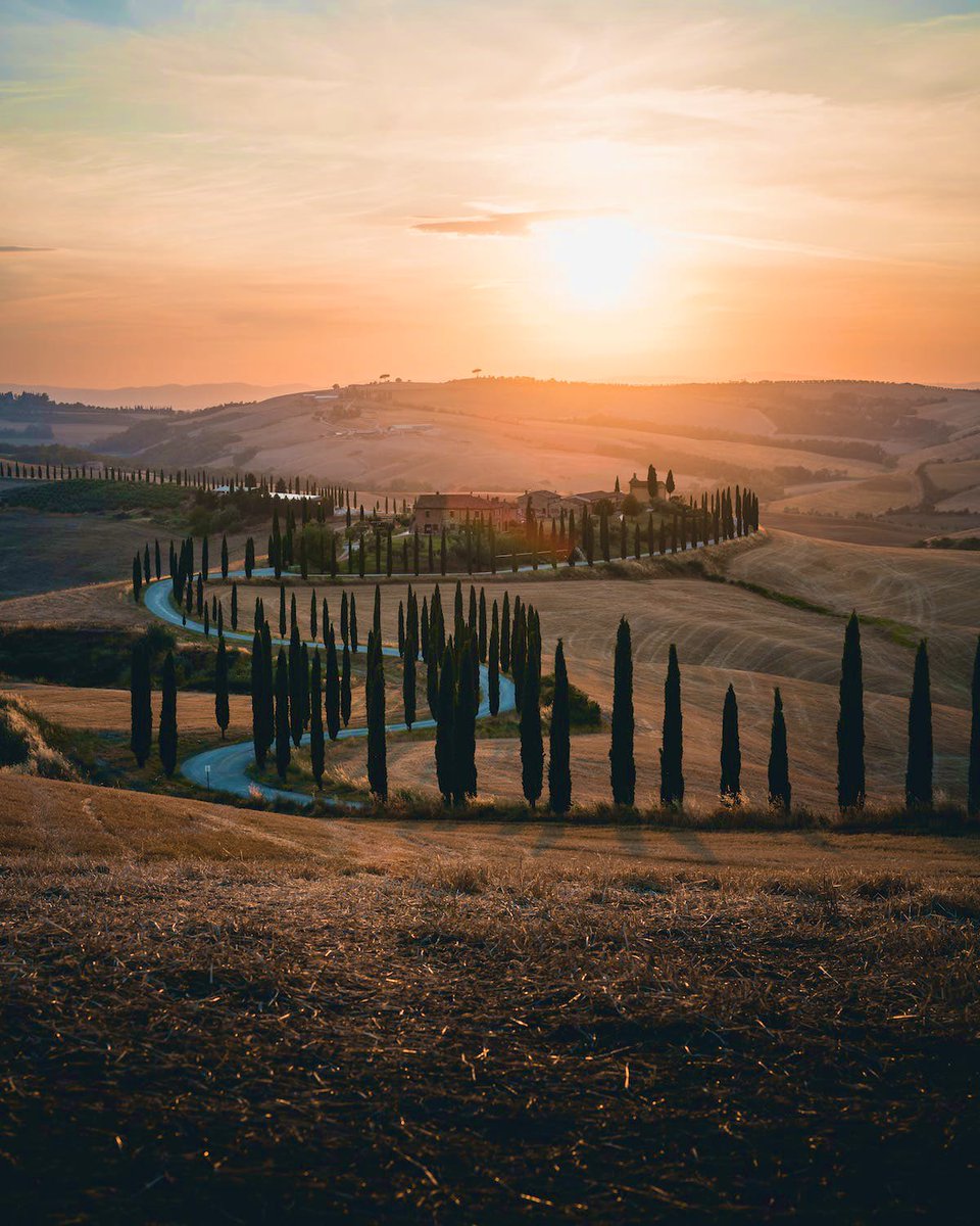 NurseLJohn707's tweet photo. Sometimes you need to burn bridges in order to light the path of your future.
 #Italy #Travel #Beauty https://t.co/qOIcSjUVsb