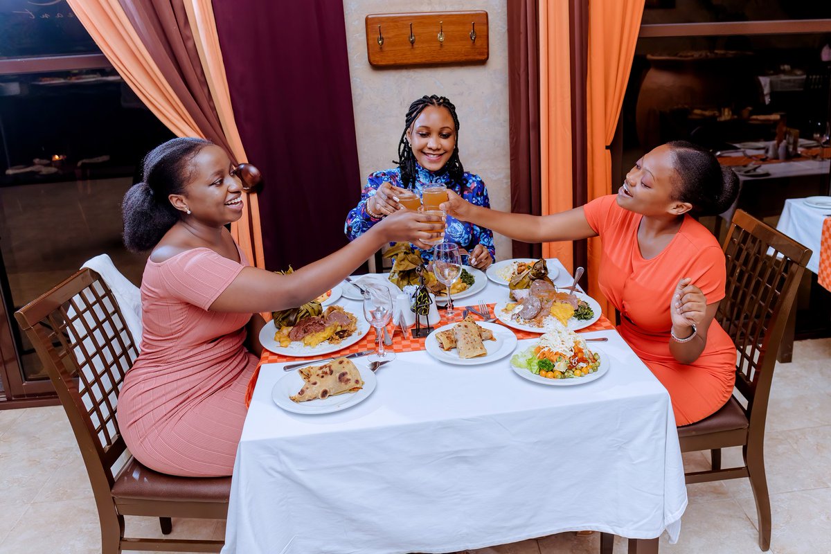 ProteaKampalaH's tweet photo. No need to wait til the weekend when you can have a mid-week catch up with the girls.
Try out our tasty traditional Night Buffet complimented with a wide selection of drinks. For bookings, call 0312550000
#TraditionalNightBuffet #UgandanFood #ProteaKampala https://t.co/4OMjdw3i4z