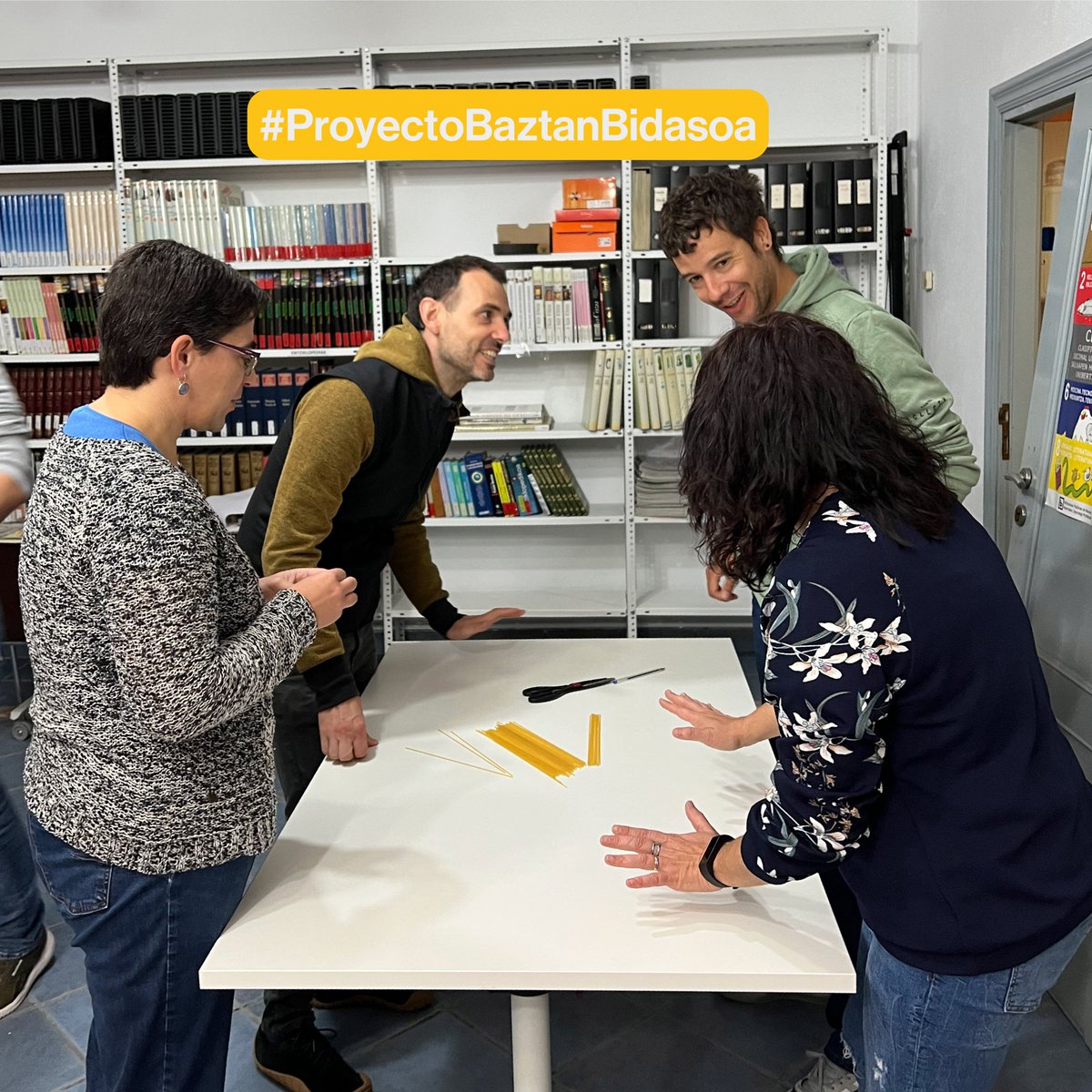 fundacionemplea's tweet photo. 👉 Desde el Servicio Navarro de Empleo Nafar Lansare se está impulsando el grupo de empleo en la zona de Baztan Bidasoa, Navarra. @noticiasgob_na
#relevogeneracional #comarcaunida #trabajoenequipo #navarra #proyectoemplea https://t.co/hoIcpIeMFi