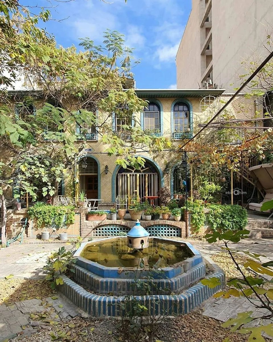 LivinginTehran's tweet photo. Old villas of Tehran. https://t.co/9SfGjO84al