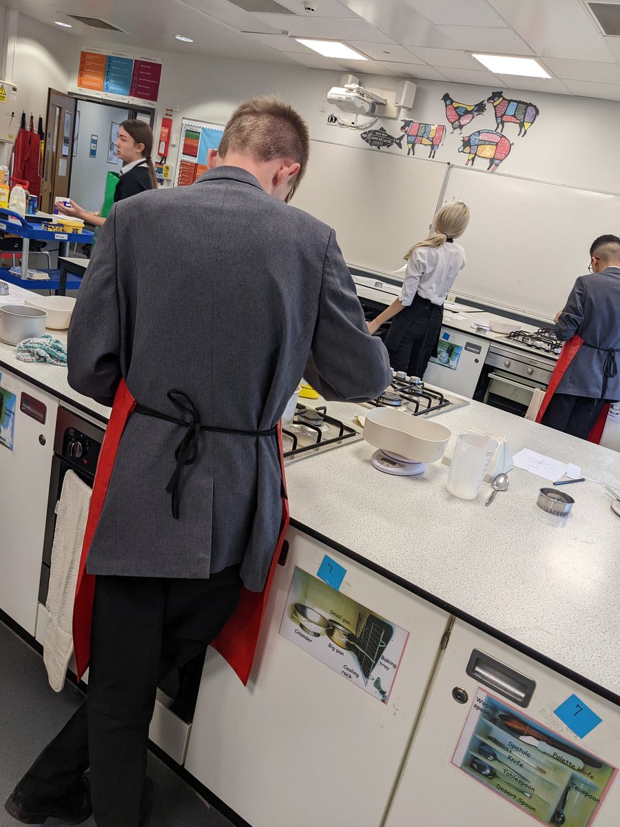 CreativeNba's tweet photo. GCSE Food Technology year 11 completing their Food practical exam today. Good luck to all taking part @noelbakerlead https://t.co/WrUG07PivT