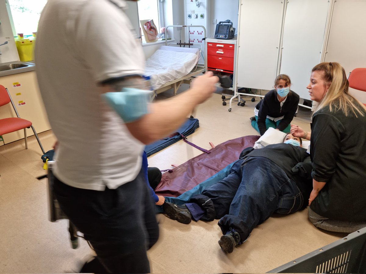ESHTSimulation1's tweet photo. A productive morning of scenario development with @ESHT_OT @ESHTSimulation1 @jukes_jo
#simulation #movingandhandling #hoverjack https://t.co/U3qk8tBzI7