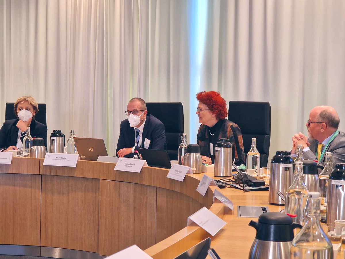 ECDC_EU's tweet photo. It was a pleasure to host the @WHO_Europe Regional Director dr @hans_kluge at #ECDC today!

A great opportunity to talk about further close cooperation and have an exchange of views between @WHO_Europe / @ECDC_EU staff. https://t.co/mQOAtia3uN