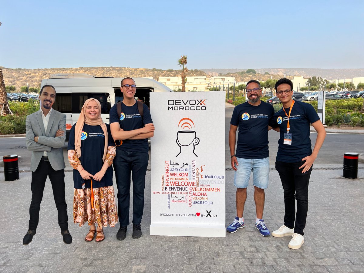 Say Hi 👋 to the team 🚀💙

<a href="/DevoxxMA/">DevoxxMa 🇲🇦 November 12-14, 2025</a>