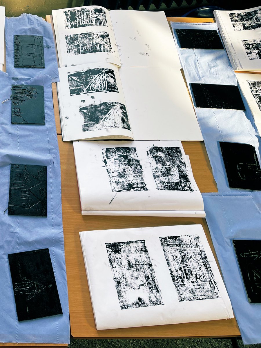 mr_murphy89's tweet photo. Amazing art skills are being showcased by Year 5. Final pieces have come together nicely using lino printing. @stmargaretsath1 https://t.co/Cbo7TfCP2f