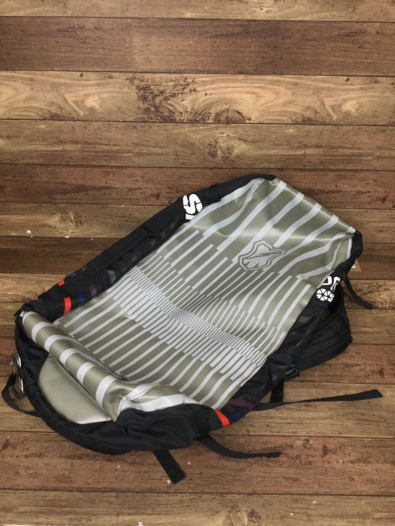 COMMUNION tweet media