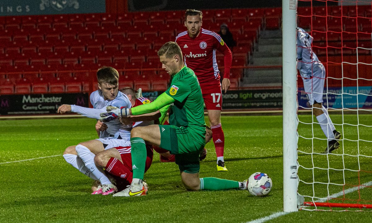 A back-heeled double nutmeg goal from Liverpool's Ben Doak. 👀 #LFC #LFCU21 #BenDoak #LiverpoolFC #EFLTrophy