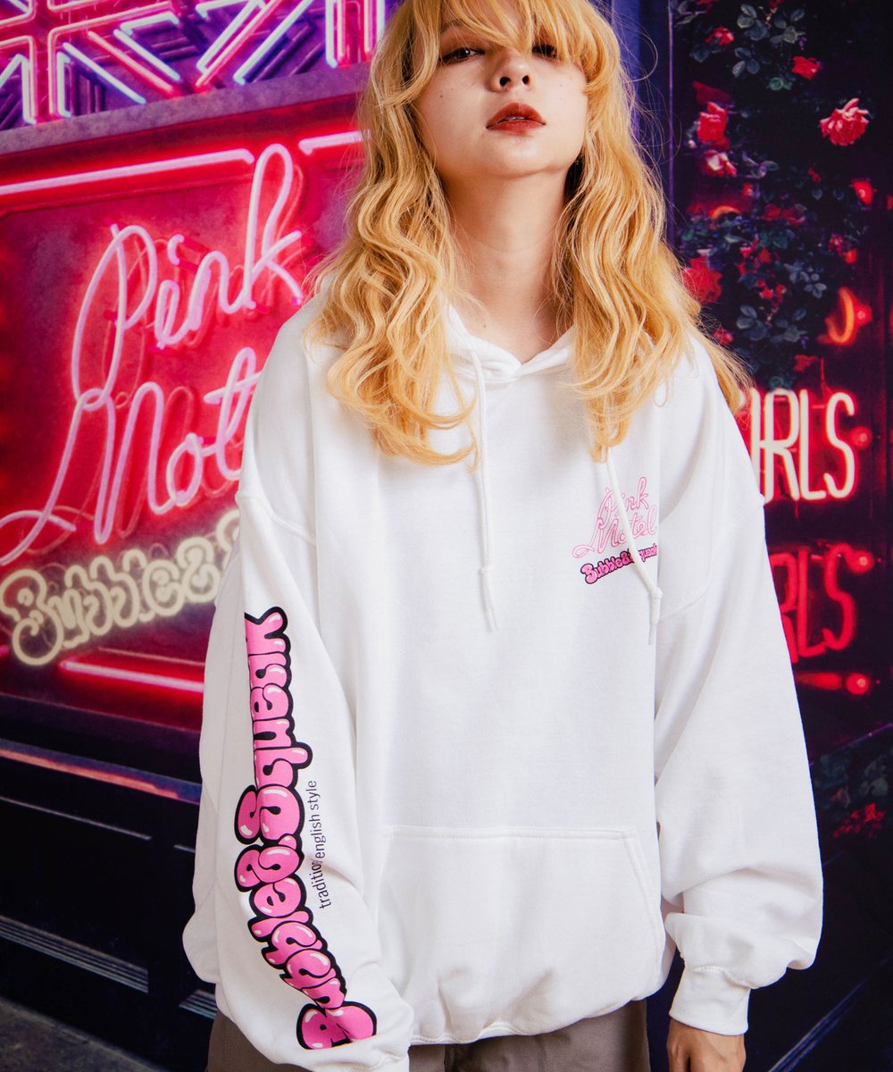 RNA_NetShop's tweet photo. 🌹PINK MOTEL新商品続々🌹
待望のPINK MOTEL NEW ITEMが販売開始になりました✨
目に留まる商品がきっと見つかる!
イベントフライヤーっぽいプリントがカッコいいアイテムをチラリ👀💕
👇他カラーなどはこちら👇
>> https://t.co/NED4sYTw8B
#アールエヌエー #PINKMOTEL #新作アイテム https://t.co/UHzkDT9MLX