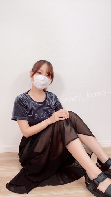 1 pic. これで出かけたらノーブラなのばれる？
黒の服にピンクの透け透けパンツどうかな？♡⃛ https://t.co/0NJ1WSeEDK