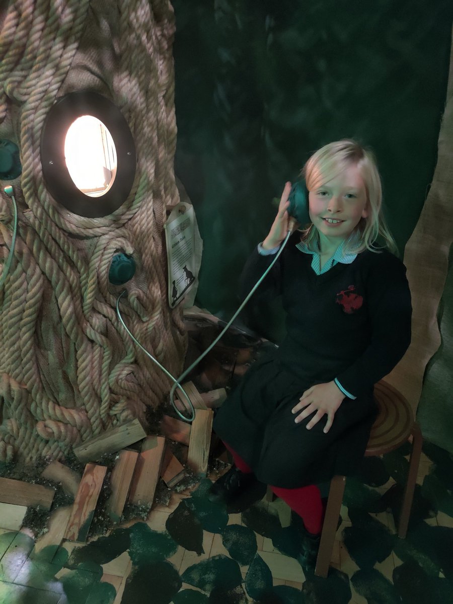 Rendcombjuniors's tweet photo. Y3 &amp; Y4 pupils @RendcombCollege are very excited to be exploring the @TheStoryMuseum on their first #schooltrip of the year. https://t.co/9745mvuiXQ