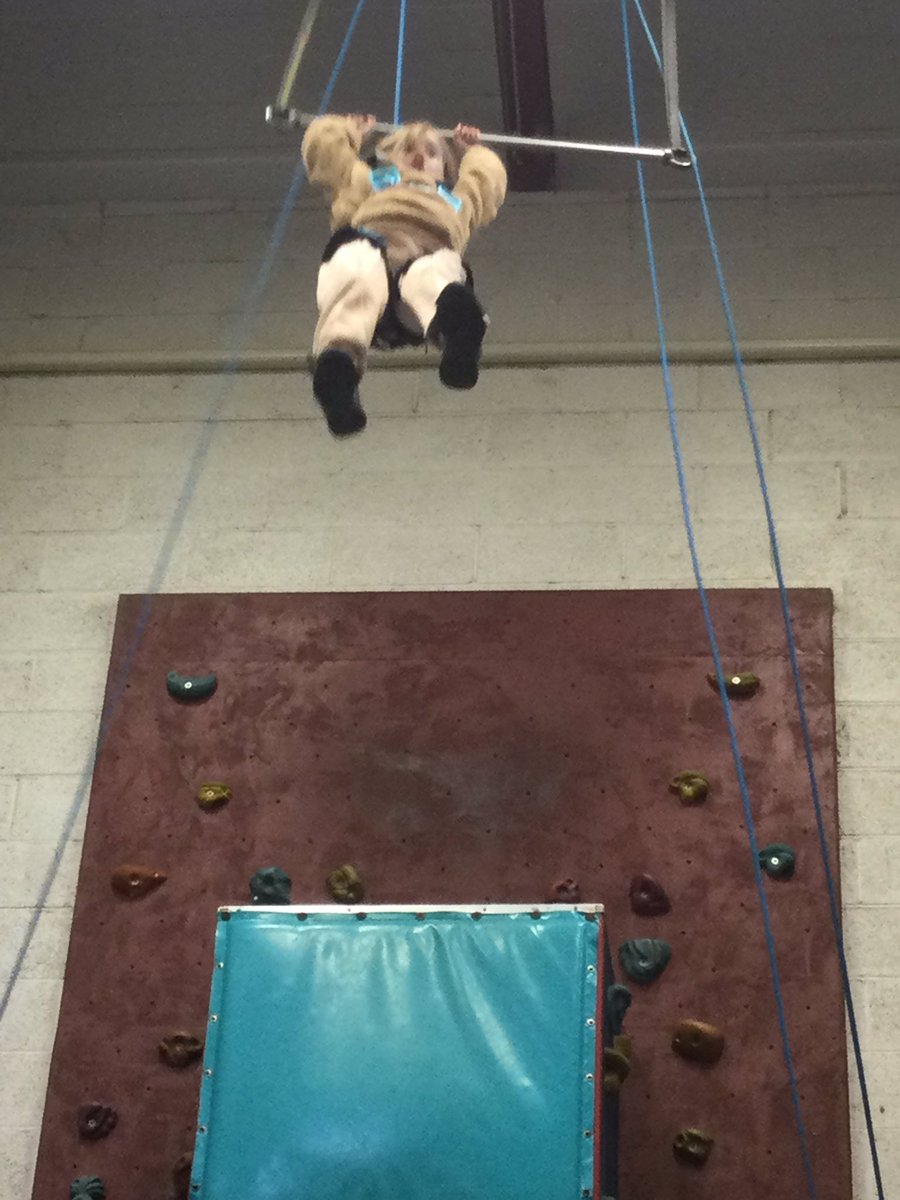 Class3l's tweet image. Violet was not keen to try this but she went first and absolutely smashed it. Super proud of her.