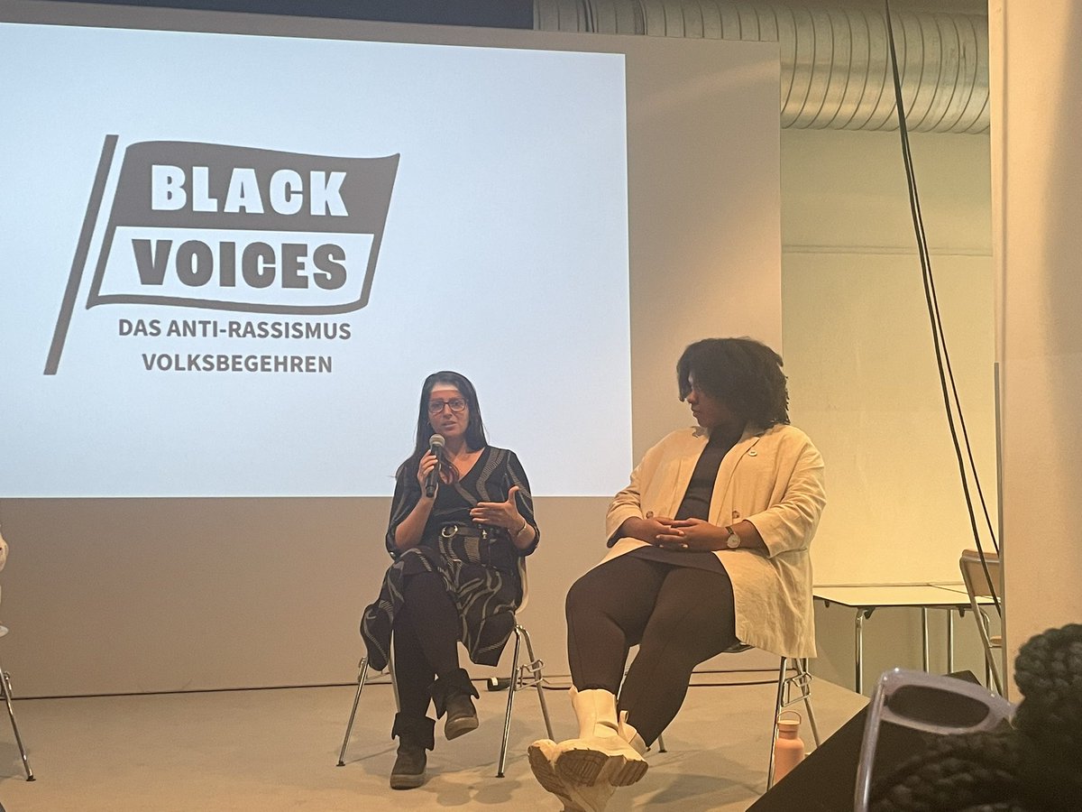 Right now we are hearing from Muna Duzdar, the, first person of migrant parents to hold office in the Austrian federal government and Noomi Anyanwu, Speaker of Black Voices Austria, a campaign for a national action plan against racism. #wheninwein #socialhousing