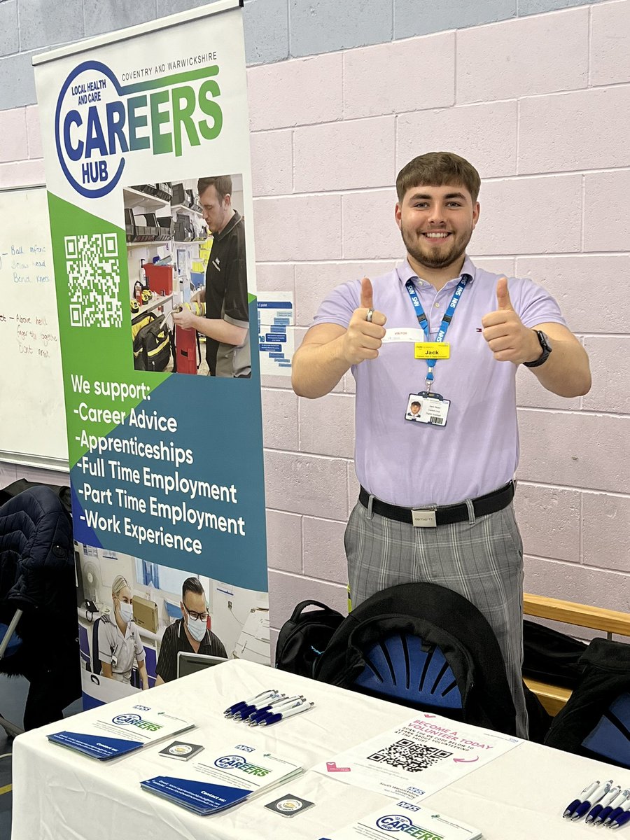 NHSCareersHub's tweet photo. We are here @StraUponAvonSch discussing the amazing opportunities within the #NHS. 

If you are interested in work experience or a career in the NHS, please contact: local.apprenticeshiphub@nhs.net

#Careers #Event #NHSJobs https://t.co/chdFDfYMCr