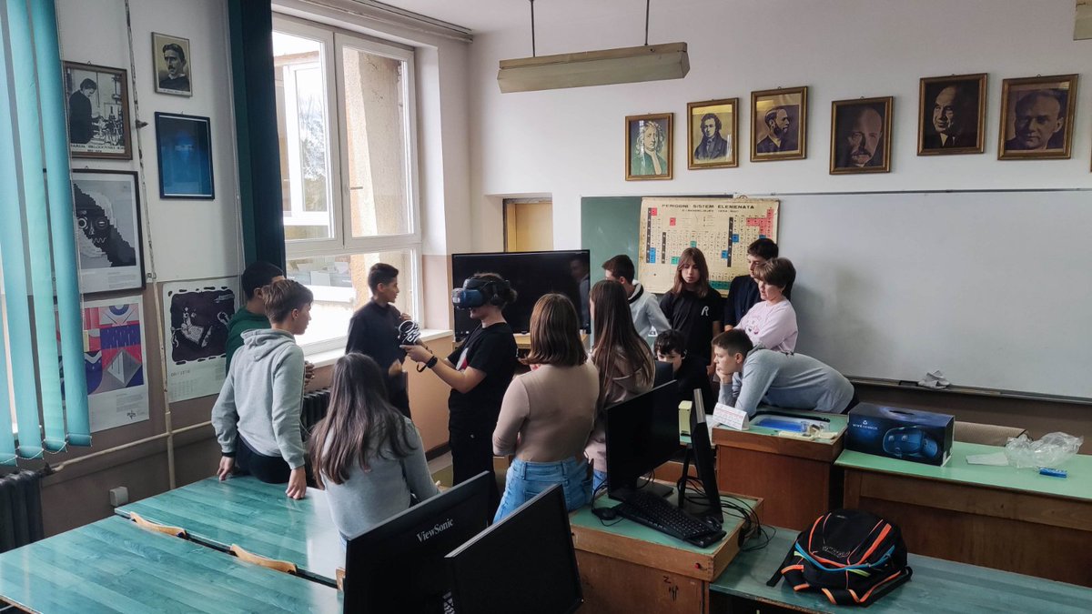 FondacijaDivac's tweet photo. 📌VR je stigao u Zaječar tako da očekujemo formiranje prve VR učionicu u Istočnoj Srbiji! Gimnazija je jedna od 8 škola koja je dobila sredstva u okviru projekta "Obrazovanje za digitalno društvo" koji realizujemo uz podršku NCR Fondacije @NCRCorporation👉https://t.co/fxacnxZg2y https://t.co/JZOYWpY8To