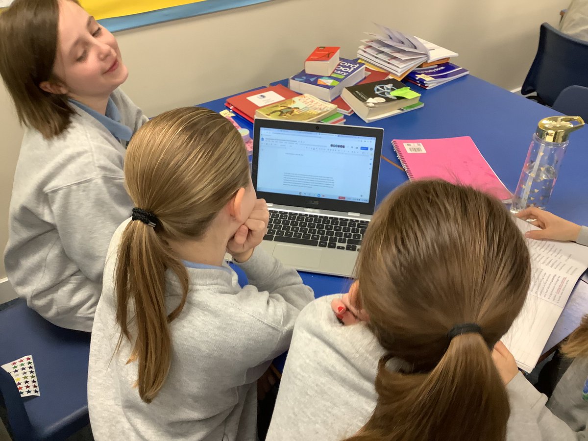 StAgnesY6's tweet photo. This morning, we started putting together all of our ideas and worked in groups to create the first paragraph of a newspaper article based on the assassination of the Archduke Franz Ferdinand. #sharedwrite #stagnesenglish ππ£ https://t.co/NyfYfvOXdY