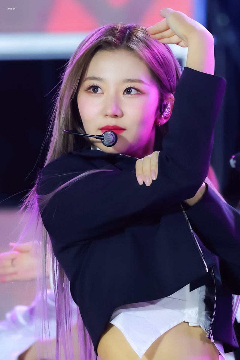 221018 로즈🌹
#미미로즈 #mimiirose #한예원 #예원이_짱 #오늘의_예람쥐