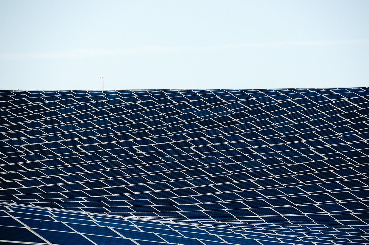 GreenVolt is moving ahead with the construction of five more photovoltaic solar parks in Portugal. These projects will add, in the short term, an additional renewable energy generation capacity of around 70 MW. greenvolt.pt/2022/10/19/gre…