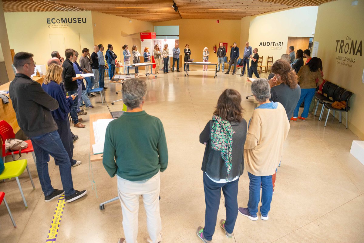 🙌La participació és clau per alinear visions i objectius. 

✅ Amb tècniques innovadores establim els eixos prioritaris, els punts de palanca, els barems i els projectes a prioritzar dels propers 5️⃣ anys.

 #SomADRINOC #TerritoriADRINOC #ajutsLeader