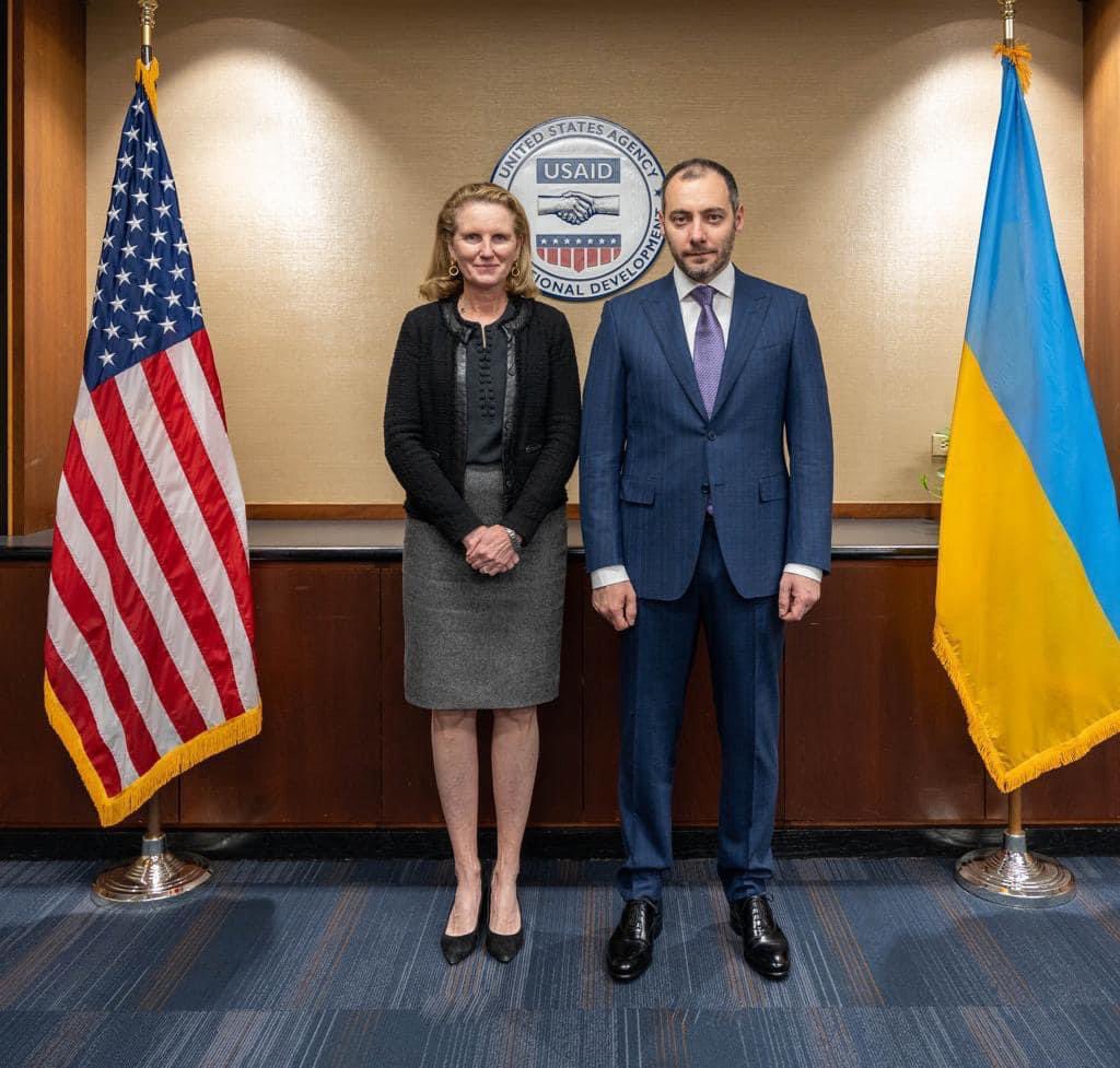 Had an important meeting in Washington w/ @Isobel_Coleman. @USAID is a reliable & stable partner of 🇺🇦. We have common democratic values ​​& fight for them together.