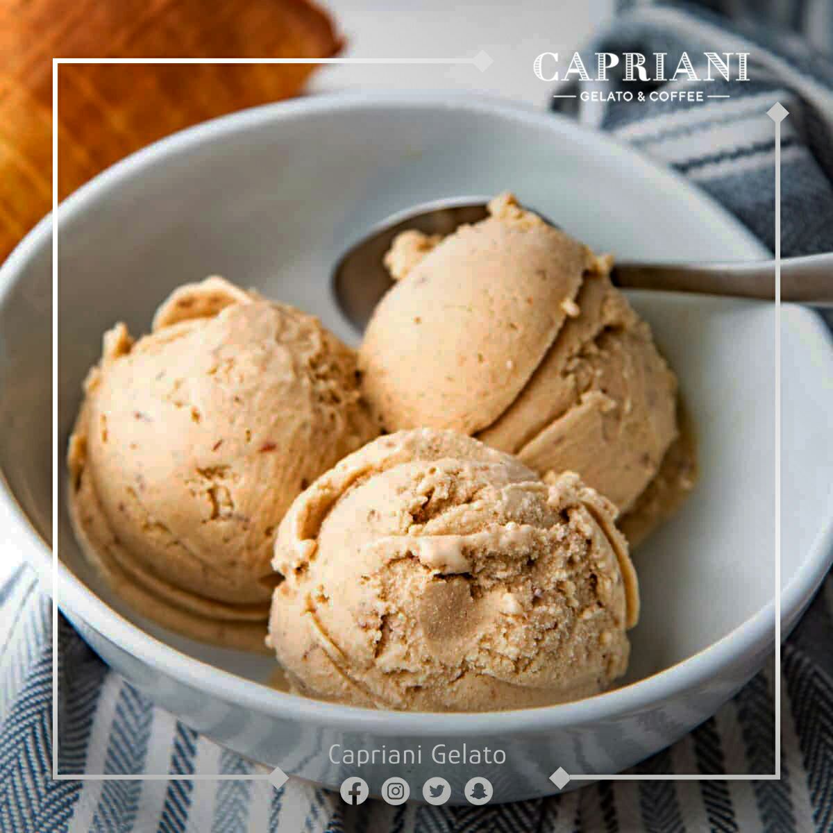 جيالتو بنكهة #التمر مثالية لأيام الخريف اللطيفة 👌😌
ويانا تحلى أوقاتكم😋🤘

#caprianigelato #gelato #dates #perfect #food #sweet #icecream #flavor #جيلاتو #تمر #خريف #حلويات #طعام