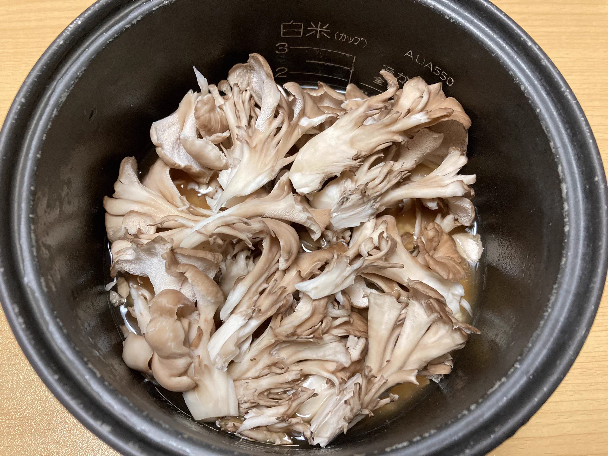 おにぎりにしても美味しそう！舞茸を使った「炊き込みご飯」のレシピ！