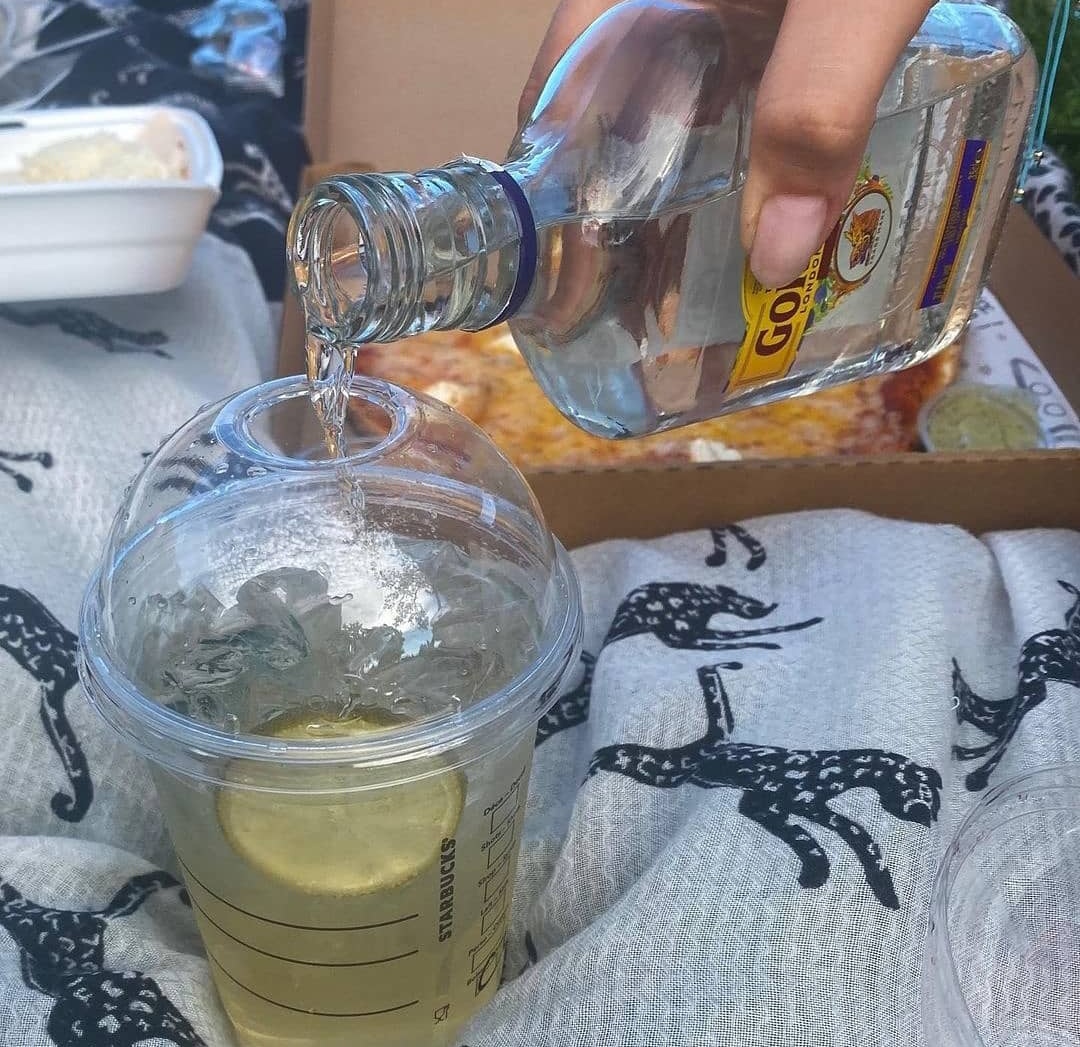 nocontextrakya's tweet photo. Aynen aşkım Starbuckstayız biz de https://t.co/PYR0je3PnU
