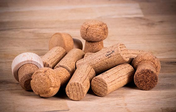 TecnoVino's tweet photo. «El poder de elegir», Diam Bouchage ofrece a las bodegas #cierres para #vino que permiten el control del oxígeno y el tiempo https://t.co/lKuVJoQTM4 https://t.co/VL8KSiReLt #cierresparavino #taponesdevino @Diam_cork