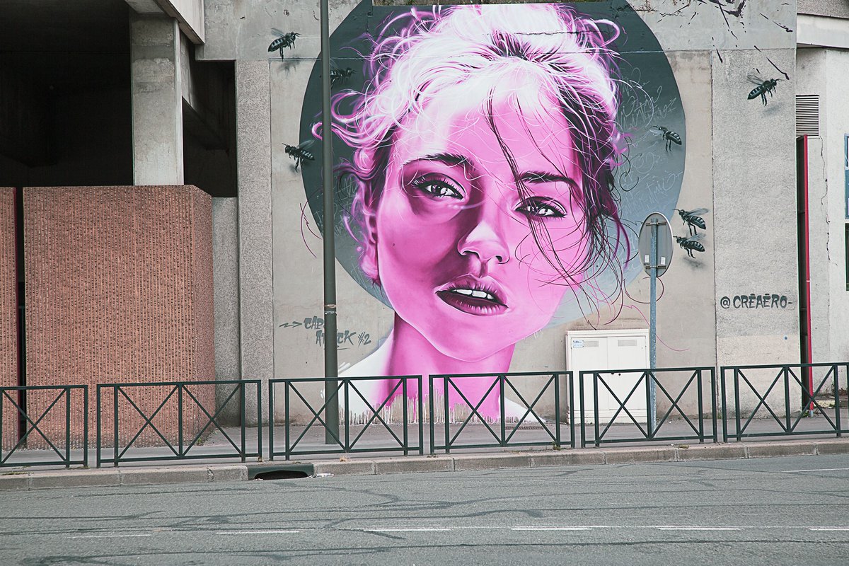 CergyPontoise95's tweet image. L’@OTCergyPontoise propose de découvrir les œuvres #StreetArt du #GrandCentre. Réalisées lors du 2e festival #CAPSAttack, ces fresques sont connues au-delà de #CergyPontoise, comme la fresque Da Queen Bee d'Aéro Urban painter.
Prochaines visites le 25/10, 12/11, 20/12 et 27/12.