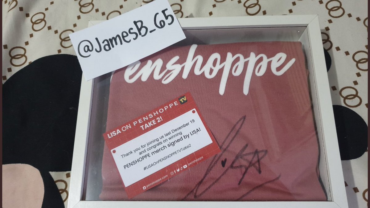 🔺GIVEAWAY: SHIRT SIGNED BY BLACKPINK LISA 💃🔻

RT &amp; comment your favorite Blackpink song. I’ll announce winner on Thursday 😊