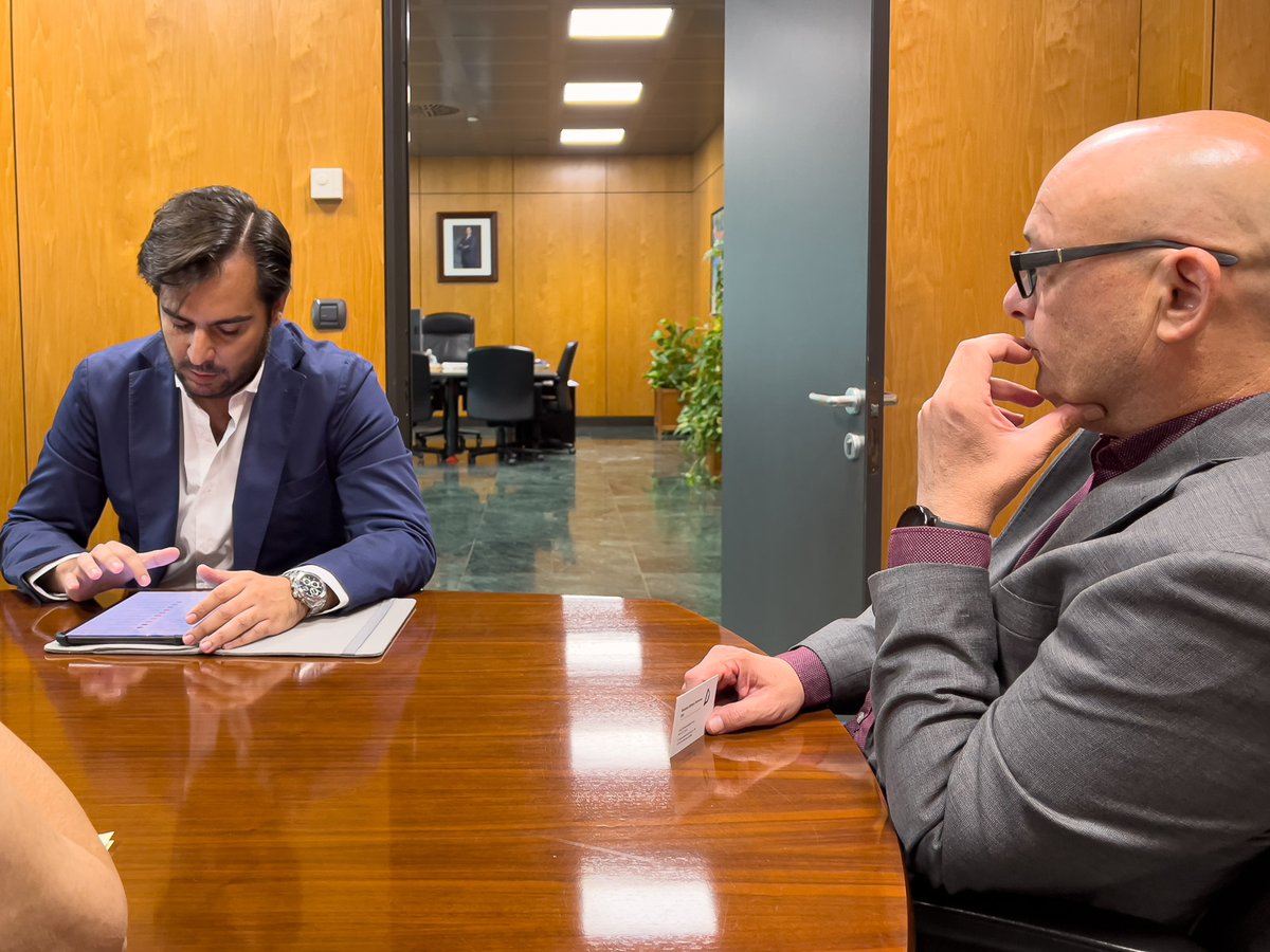 pacorodriguezdh's tweet photo. #DosHermanas cuenta con un importante e innovador tejido empresarial en sectores como la movilidad sostenible o la transición energética. Como la nazarena #2GFSolutions que desarrolla soluciones técnicas enfocadas a la sostenibilidad, eficiencia energética y eco-movilidad. https://t.co/ngjgt4IaKh