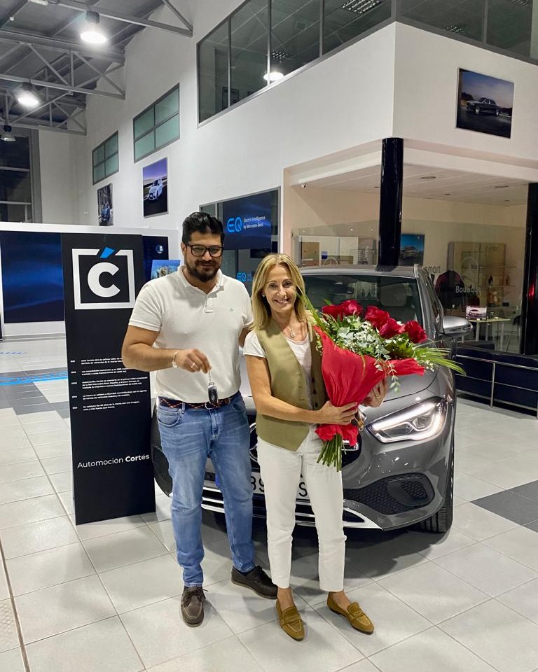 MercedesDimovil's tweet photo. ¡Nueva entrega en Dimovil! 👍🏼

En nuestras instalaciones de San Javier hemos entregado este increíble Mercedes-Benz GLA 200d a María del Mar. Muchas gracias por la confianza ¡Esperamos que lo disfrutes! 😜

#MercedesBenz #Cars #GLA #GLA200d https://t.co/MnzamXuUeB