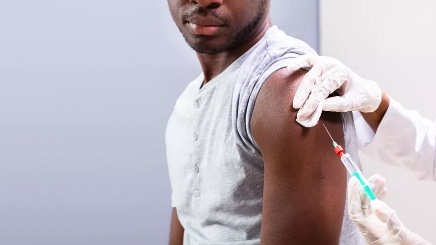 Congrats Zimbabwe: this week becomes 1st African country to approve use of HIV prevention drug that's injected like a vaccination. Comes when dat shows the number of Africa's HIV+ people hasn't declined since 2020. news24.com/news24/africa/…