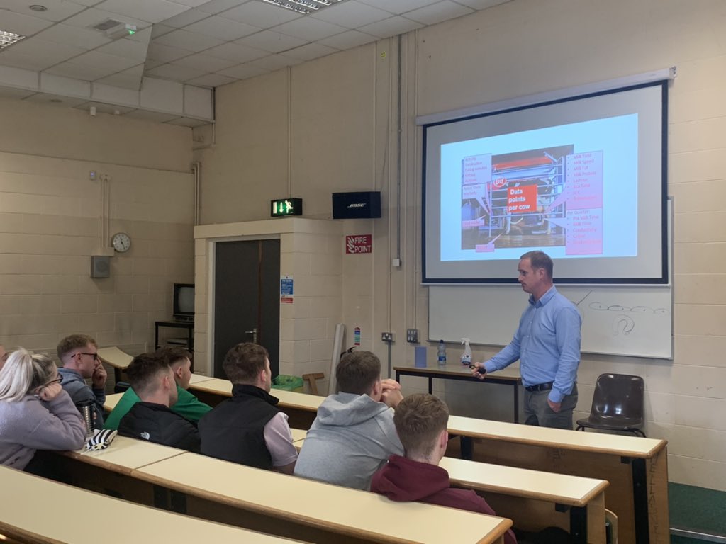Students impressed with the health &amp; welfare parameters that can be collected with the Lely robot <a href="/BrianORiordan74/">Brian O Riordan</a> <a href="/LelyCenterMTown/">Lely Center Mitchelstown</a>