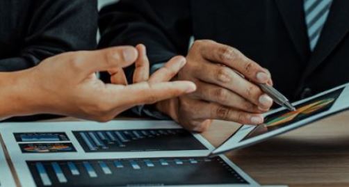 Právní otázky důležité pro obchodní korporace probereme během přednášky advokátní kanceláře Valíček &amp; Valíčková: scottweber.cz/event/praktick… 

Těšíme se 24.10. od 10:30 v našich prostorách ve Flow Building. Klienti Scott.Weber mají vstup zdarma!