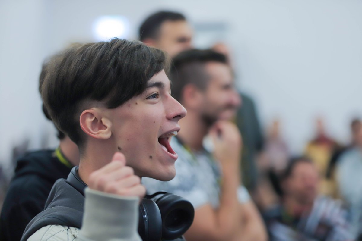 2becommunity's tweet photo. Hessen Crash XIX event pictures are now online!

Take a look 👇
https://t.co/Ir5DEaLyDu

📋We also prepared a feedback form for Hessen Crash XIX.
Your feedback is greatly appreciated!🙏

https://t.co/8i6Uti1fYN https://t.co/gzWMDYHNUO