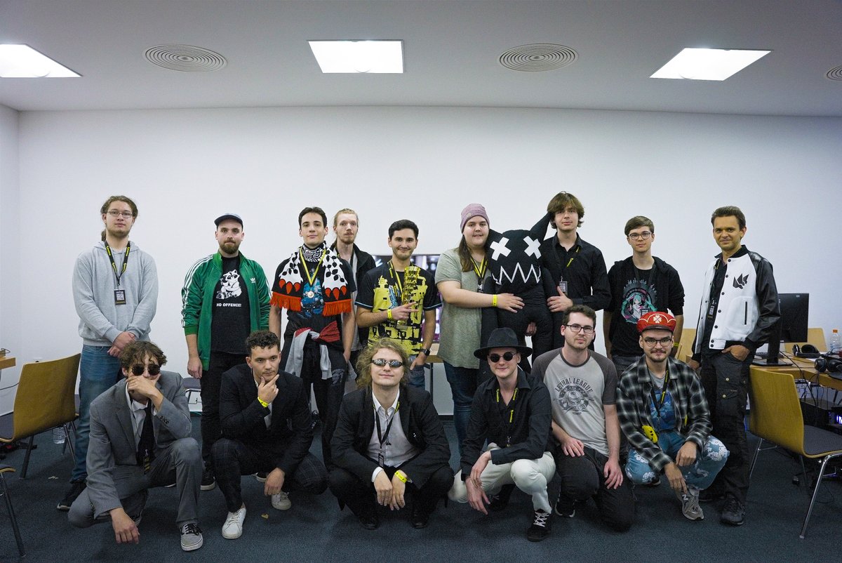 2becommunity's tweet photo. Hessen Crash XIX event pictures are now online!

Take a look 👇
https://t.co/Ir5DEaLyDu

📋We also prepared a feedback form for Hessen Crash XIX.
Your feedback is greatly appreciated!🙏

https://t.co/8i6Uti1fYN https://t.co/gzWMDYHNUO