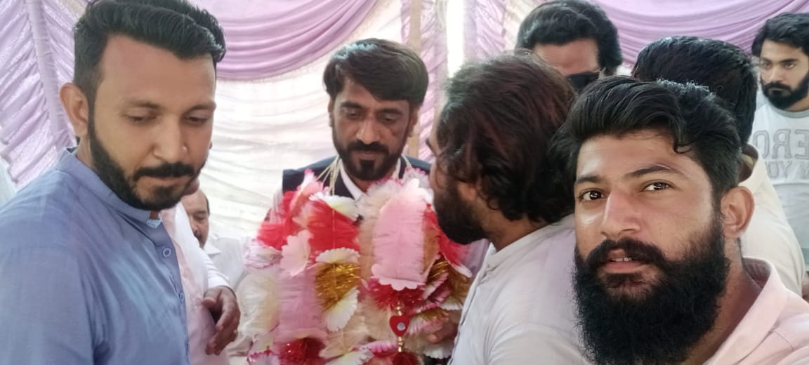 aqeel_sultan12's tweet photo. ہم 1362 ملازمین چوہدری صاحب کے ادوار میں ہی بھرتی ہوئے تھے 17 سال سروس کی پانی کو ڈیم کے برابر بچایا لیکن پھر بھی 10 ماہ سے بےروزگار ہیں
@HaqNawazMSF
#ApproveWMDeployment https://t.co/pntcu3Fmxo