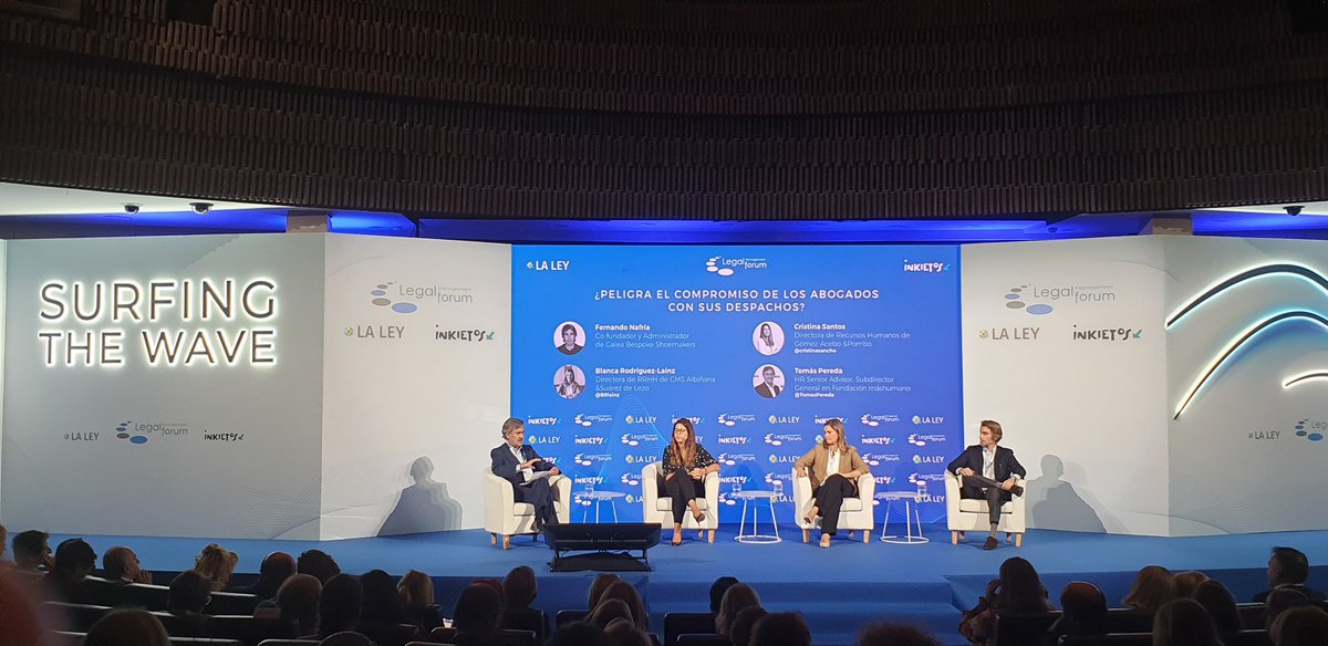 LuisRedondoR's tweet photo. ¿Peligra el compromiso de los abogados con sus despachos? #LegalForum22 https://t.co/PM91IQVFmr